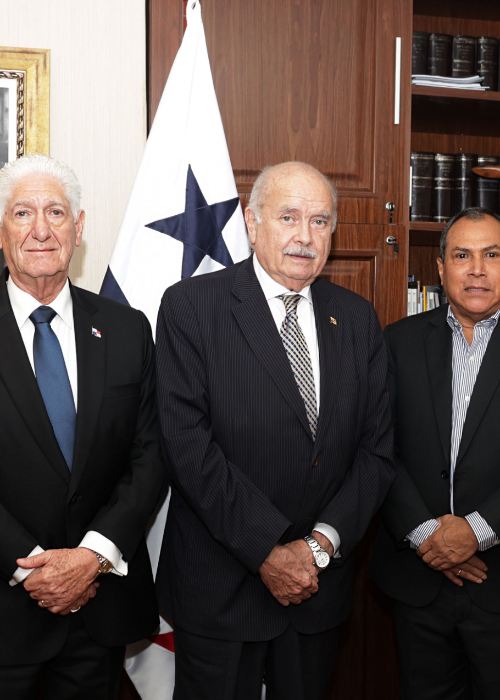 Reunión con Magistrados del Tribunal Electoral