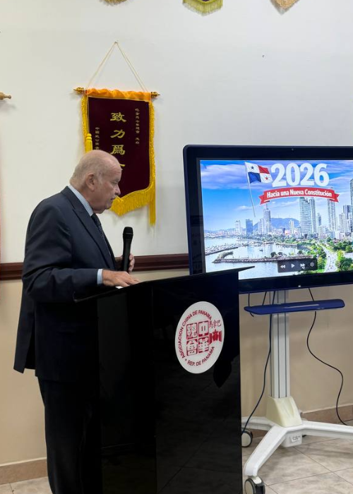 Comunidad China participa en Alfabetización Constitucional